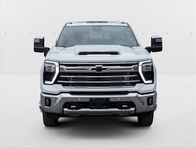 2024 Chevrolet Silverado 3500HD LTZ photo 2