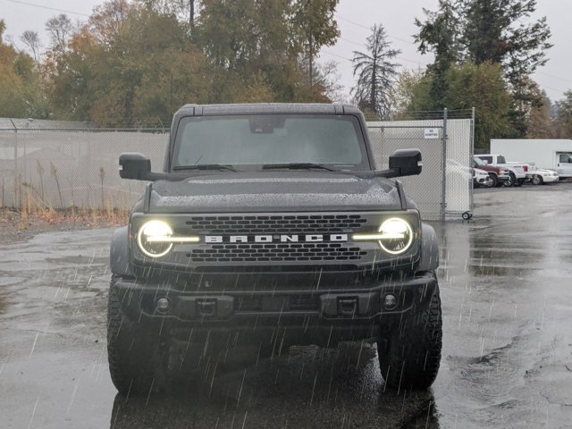2023 Ford Bronco Badlands photo 2