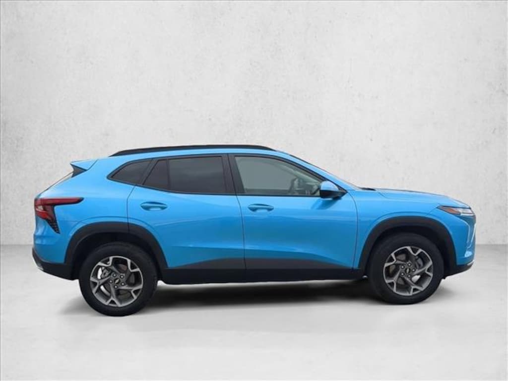 Certified 2025 Chevrolet Trax LT SUV