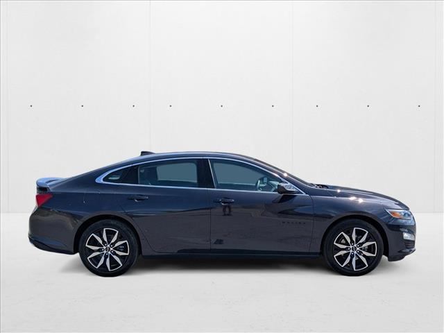 2025 Chevrolet Malibu RS photo 4