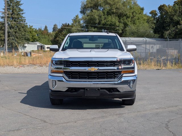 2018 Chevrolet Silverado 1500 LT photo 2