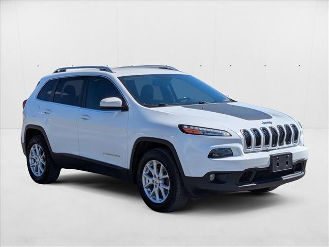 2016 Jeep Cherokee Latitude photo 3