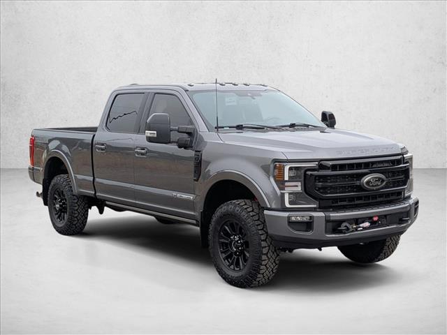 2022 Ford F-350 Lariat photo 4