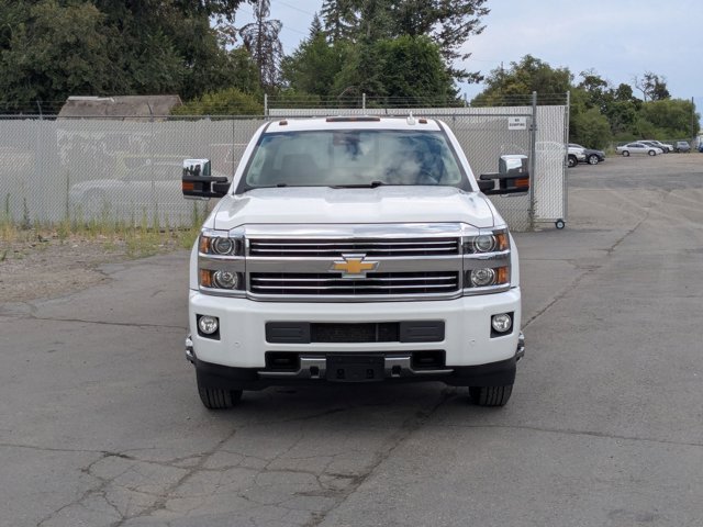 2015 Chevrolet Silverado 3500HD High Country photo 2
