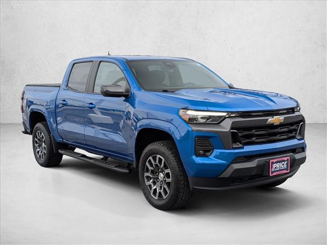 2023 Chevrolet Colorado LT photo 3