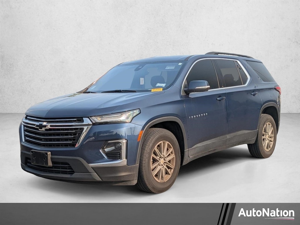 Used 2023 Chevrolet Traverse LT Cloth SUV
