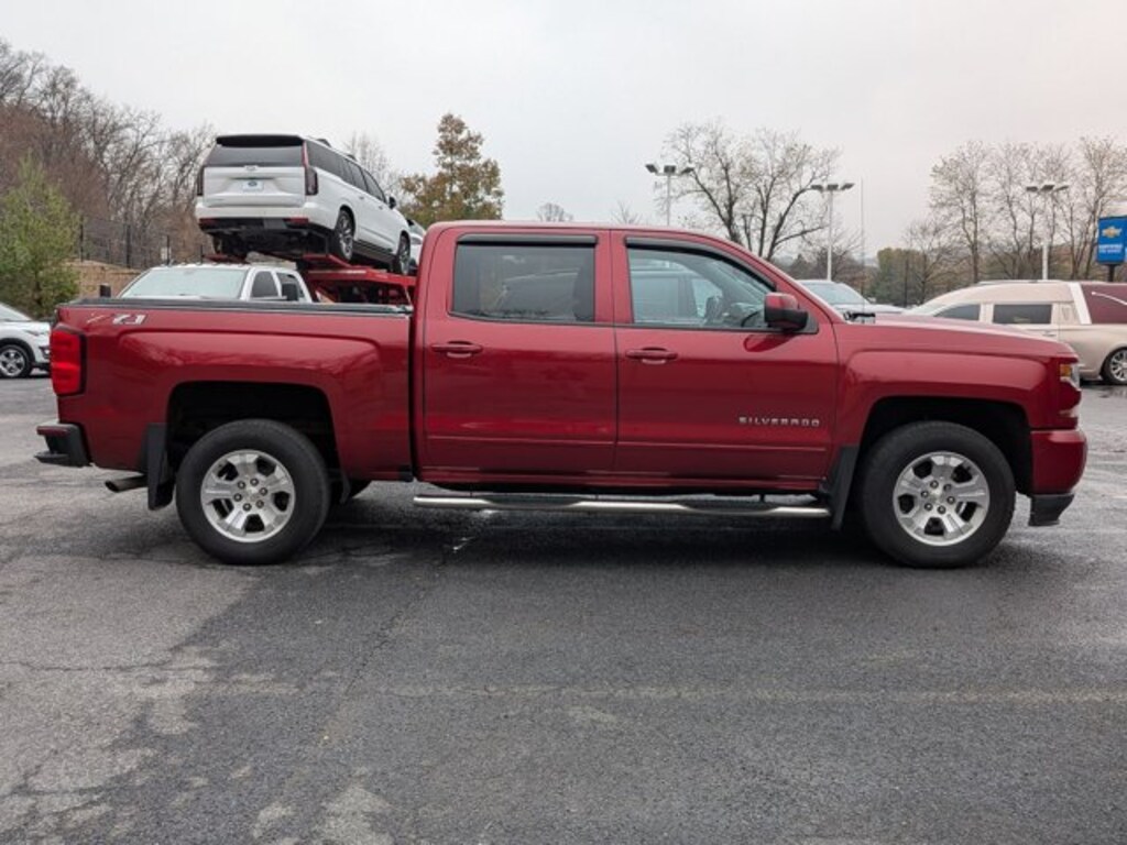 Used 2018 Chevrolet Silverado 1500 LT Truck Crew Cab