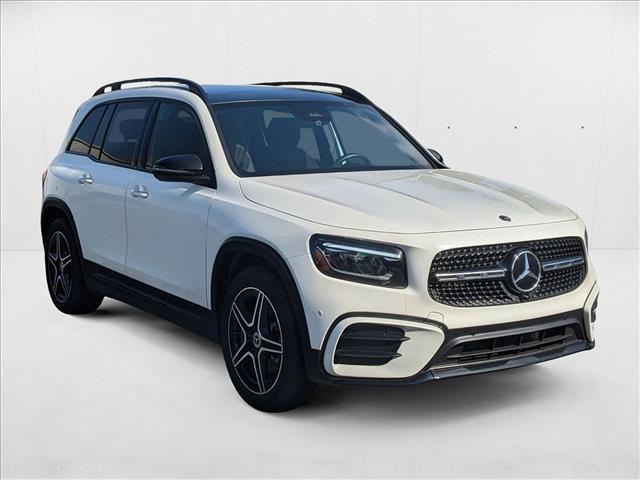 2024 Mercedes Benz GLB 250 photo 3