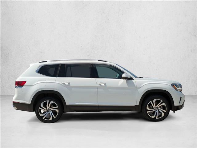 2021 Volkswagen Atlas SEL Premium photo 2