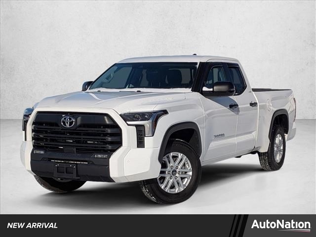 2022 Toyota Tundra SR5's photo