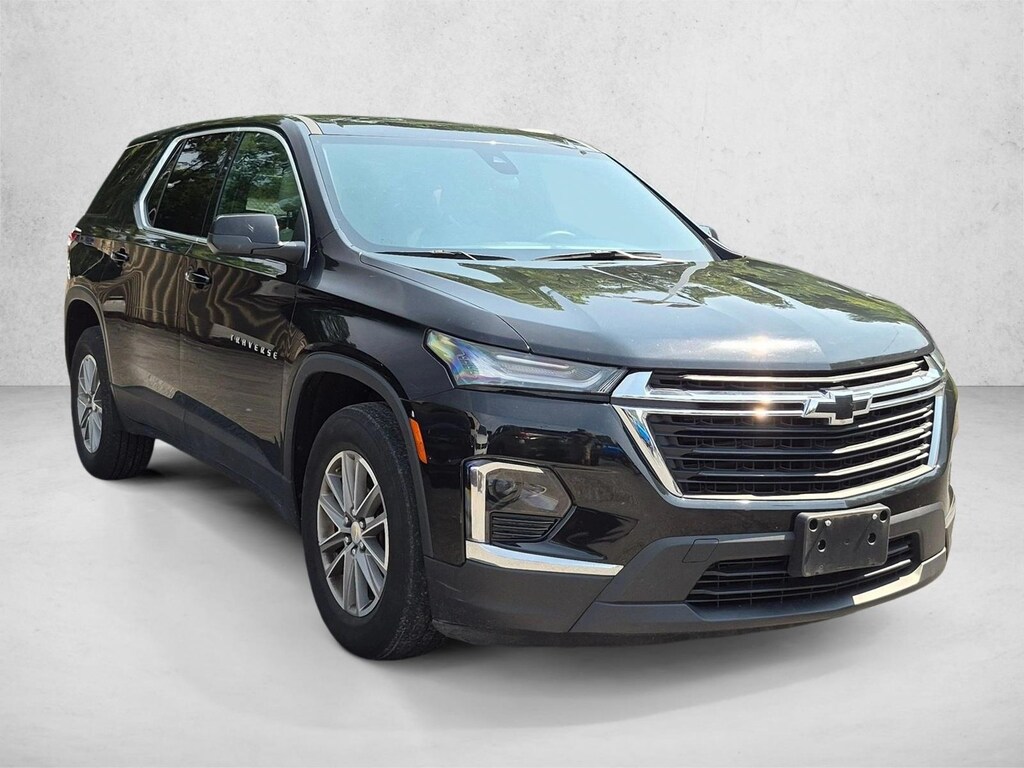 Used 2023 Chevrolet Traverse LS SUV