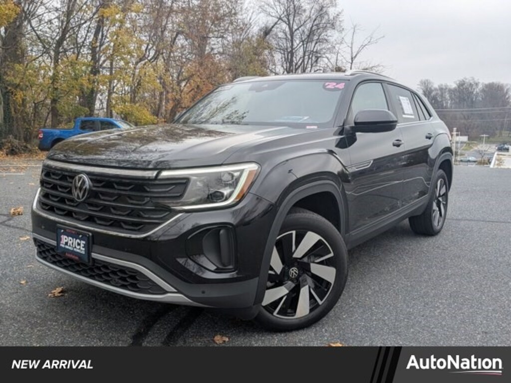 Used 2024 Volkswagen Atlas Cross Sport 2.0T SE w/Technology SUV