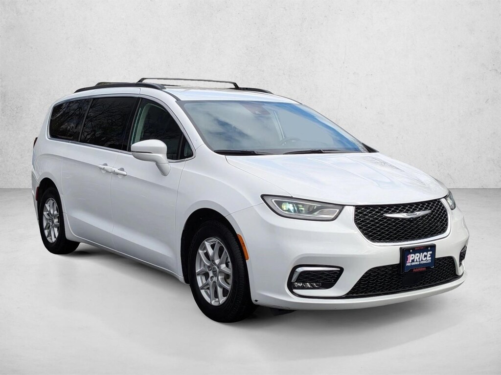 Used 2022 Chrysler Pacifica Touring L Van Passenger Van