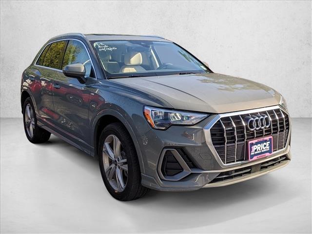 2022 Audi Q3 S line Premium photo 3