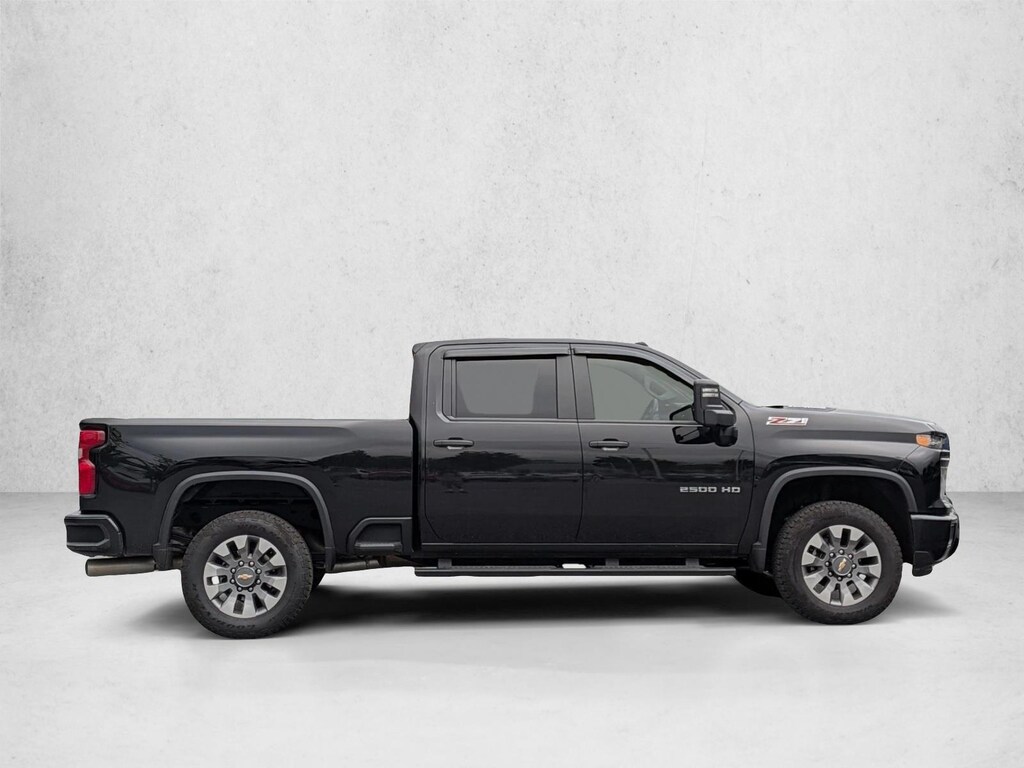 Used 2025 Chevrolet Silverado 2500 HD Custom Truck Crew Cab