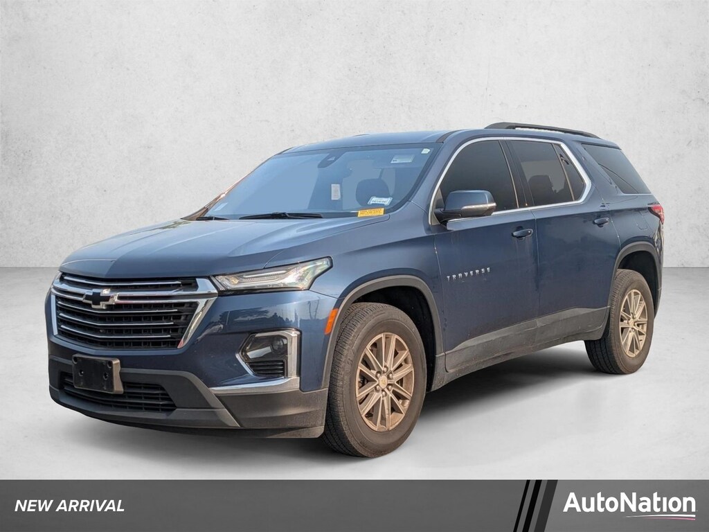Used 2023 Chevrolet Traverse LT Cloth SUV