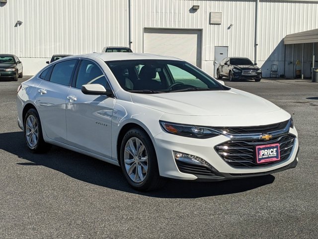 2023 Chevrolet Malibu 1LT photo 3