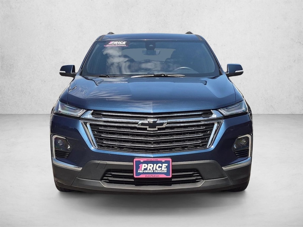 Used 2023 Chevrolet Traverse LT Cloth SUV