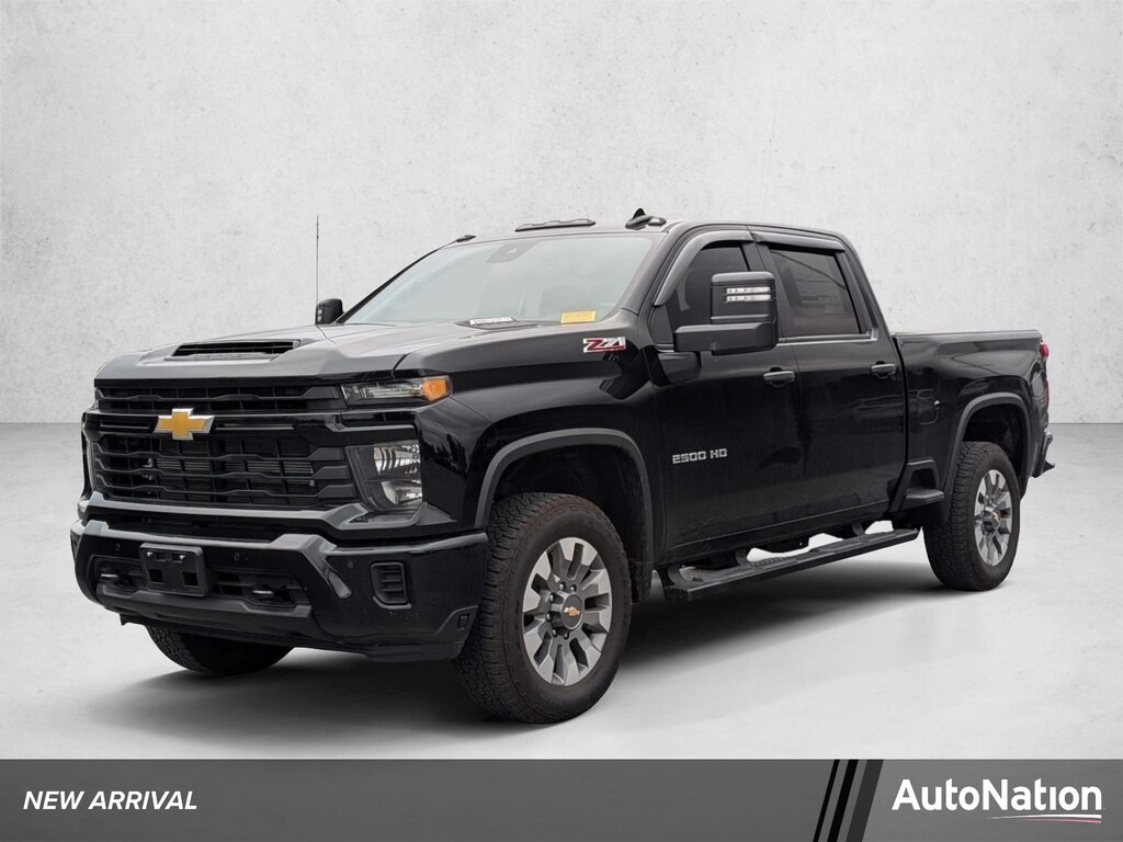 Used 2025 Chevrolet Silverado 2500 HD Custom Truck Crew Cab