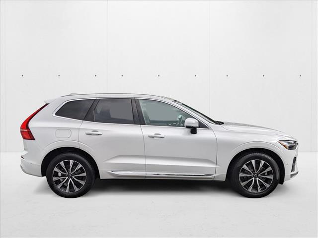2023 Volvo XC60 B5 Plus photo 4