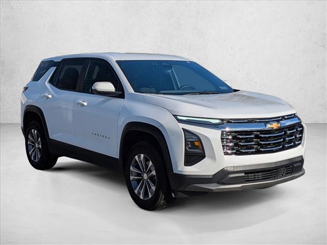 2025 Chevrolet Equinox LT photo 3