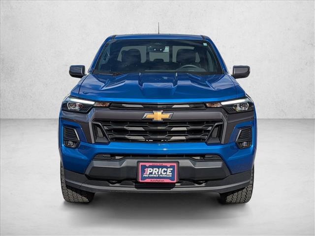 2023 Chevrolet Colorado LT photo 2