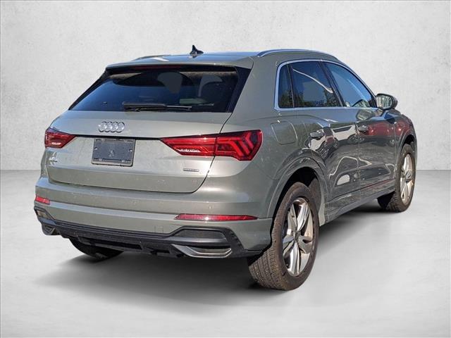 2022 Audi Q3 S line Premium photo 4