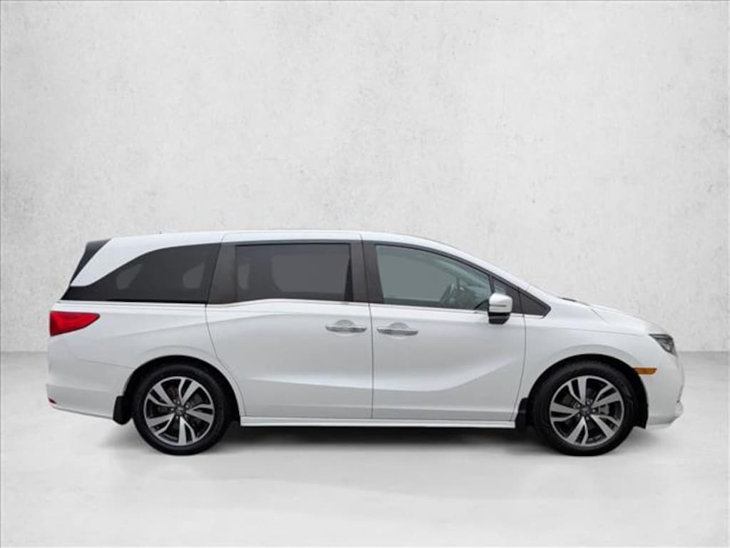 Used 2021 Honda Odyssey Touring Van