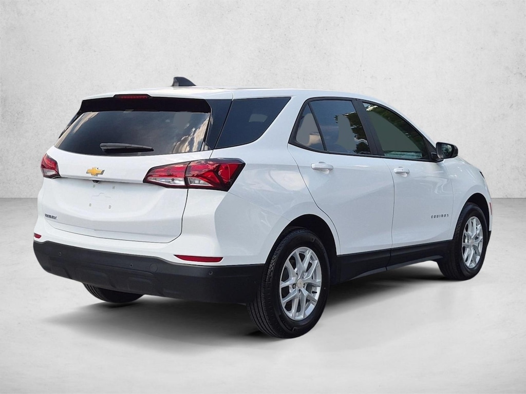 Used 2023 Chevrolet Equinox LS SUV