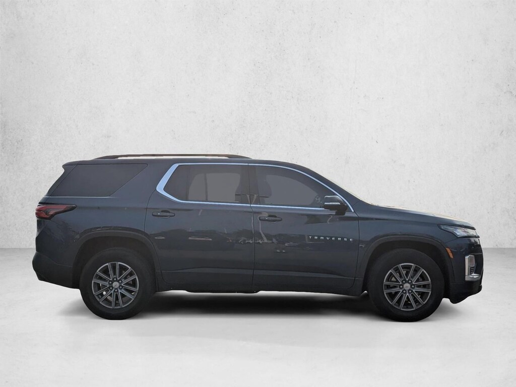 Used 2023 Chevrolet Traverse LT Cloth SUV