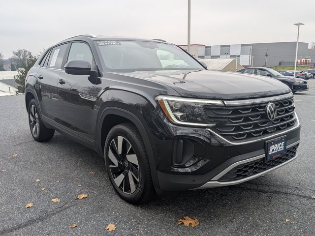 2024 Volkswagen Atlas Cross Sport SE Technology photo 3