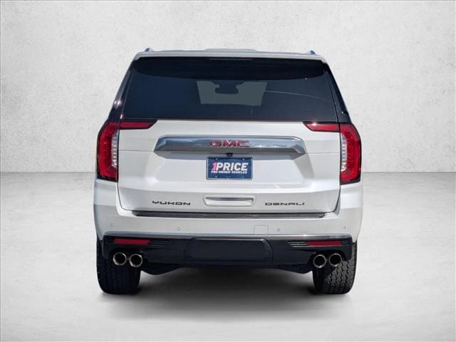 2024 GMC Yukon Denali photo 6