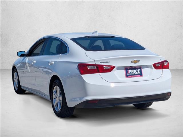 2023 Chevrolet Malibu LT photo 3