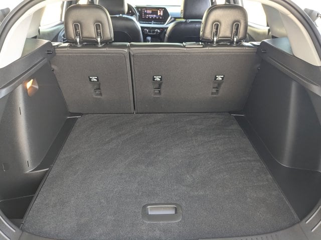 2024 Chevrolet Trax LT photo 5