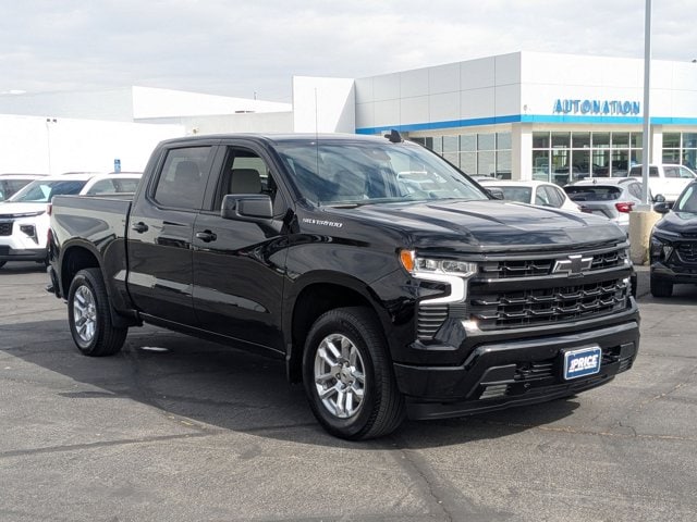 2026 Chevrolet Silverado 1500 RST photo 2