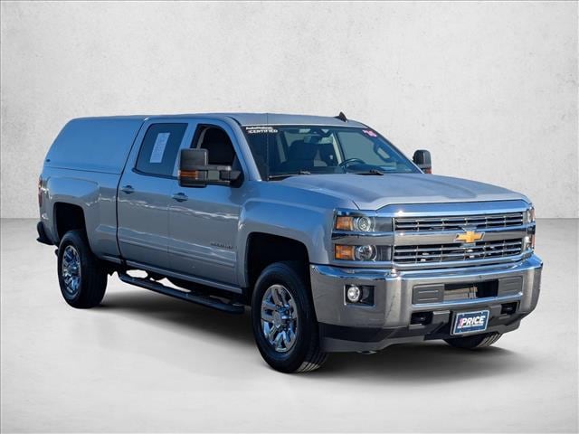 2016 Chevrolet Silverado 2500HD LT photo 2