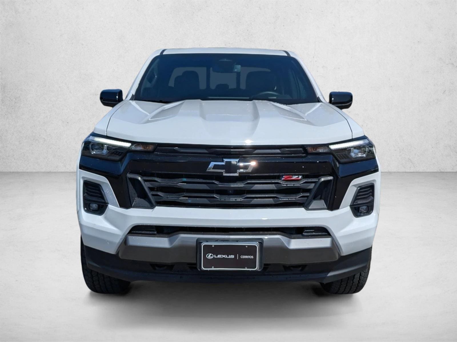 2025 Chevrolet Colorado 4WD Z71 photo 2