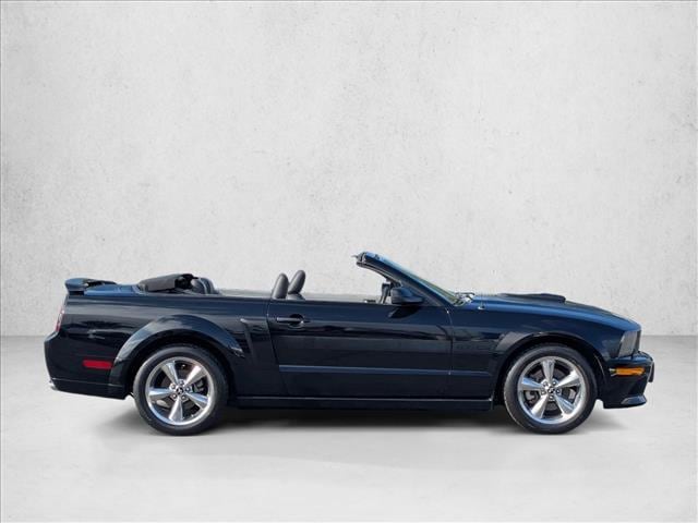 2008 Ford Mustang GT Deluxe photo 4