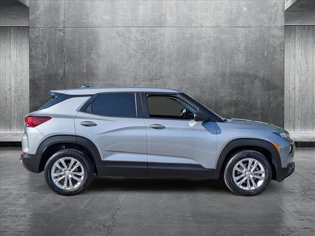 2023 Chevrolet Trailblazer LS photo 4