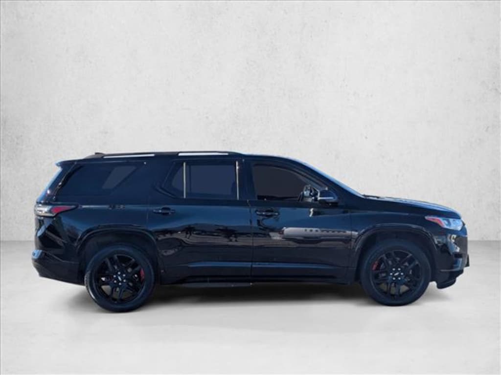 Used 2021 Chevrolet Traverse Premier SUV