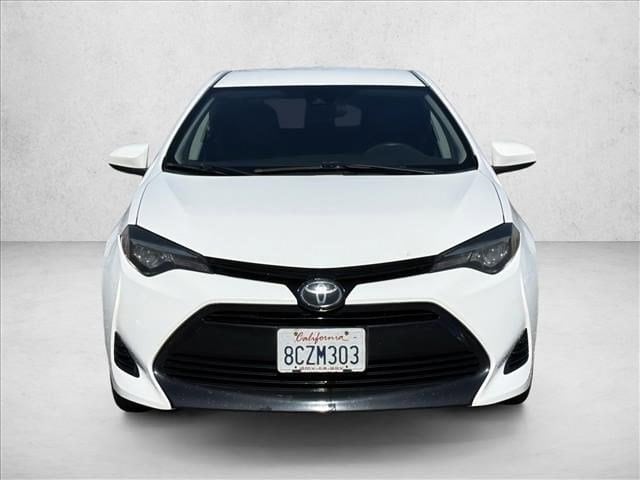 2017 Toyota Corolla L photo 2