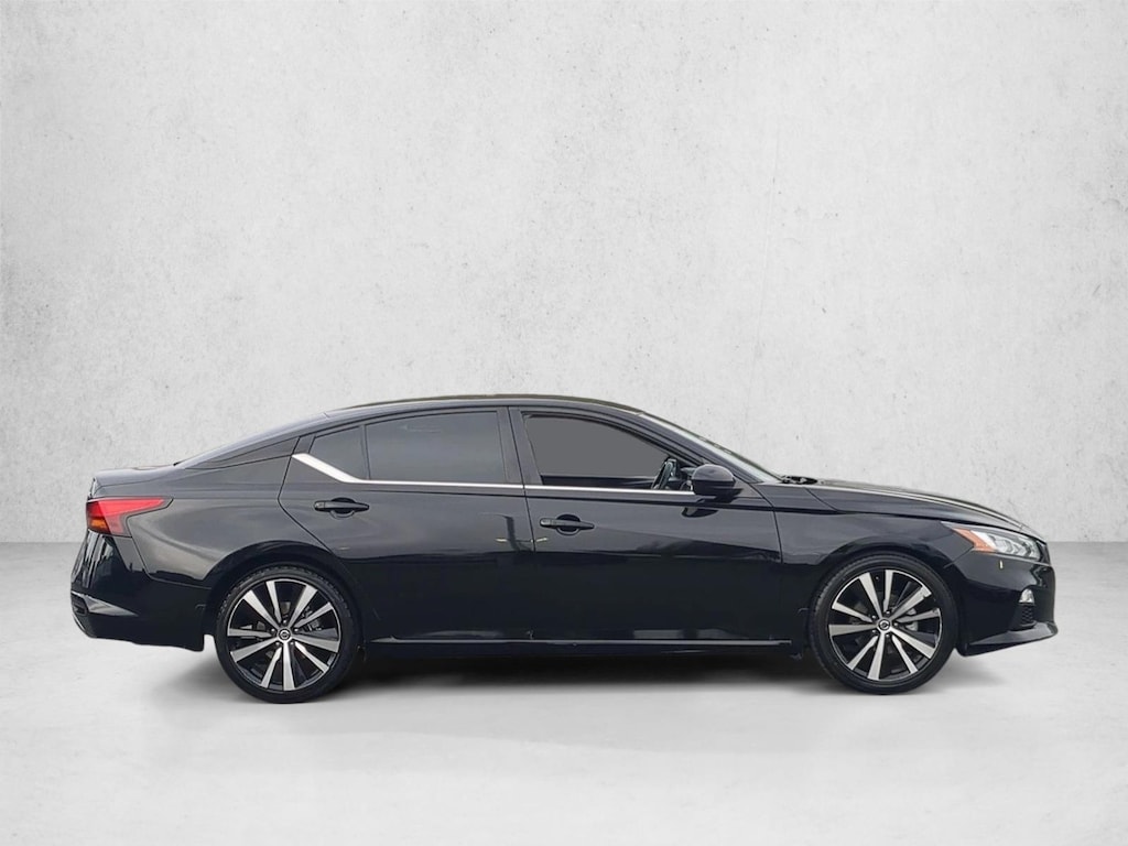 Used 2021 Nissan Altima 2.5 SR Sedan