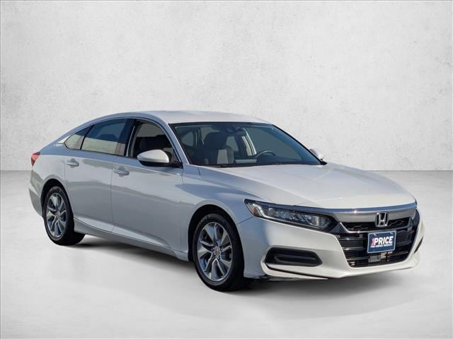 2018 Honda Accord LX 1.5T photo 3