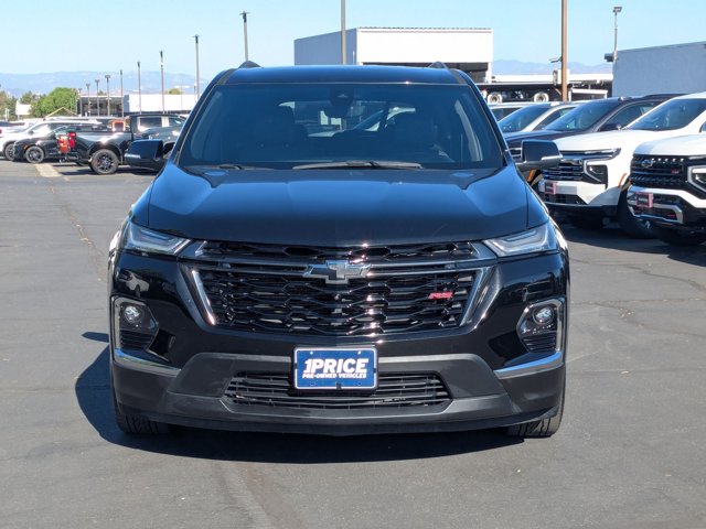 2023 Chevrolet Traverse RS photo 2