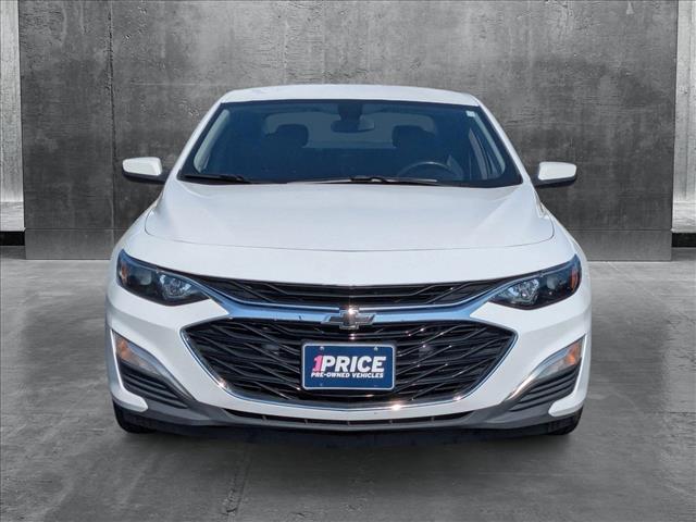 2020 Chevrolet Malibu RS photo 2