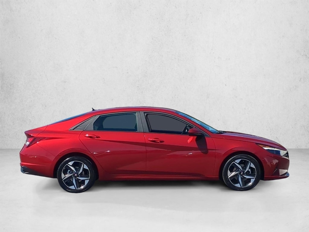 Used 2023 Hyundai Elantra SEL Sedan