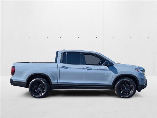 2022 Honda Ridgeline Black Edition photo 4