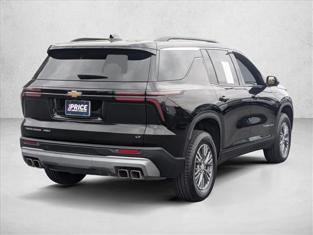 2024 Chevrolet Traverse AWD LT photo 4