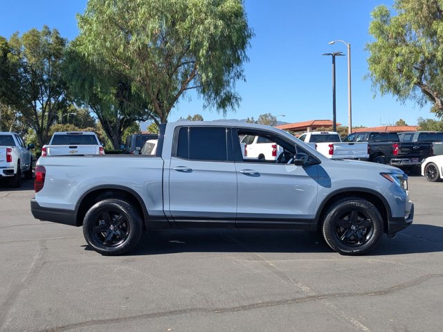 2022 Honda Ridgeline Black Edition photo 4