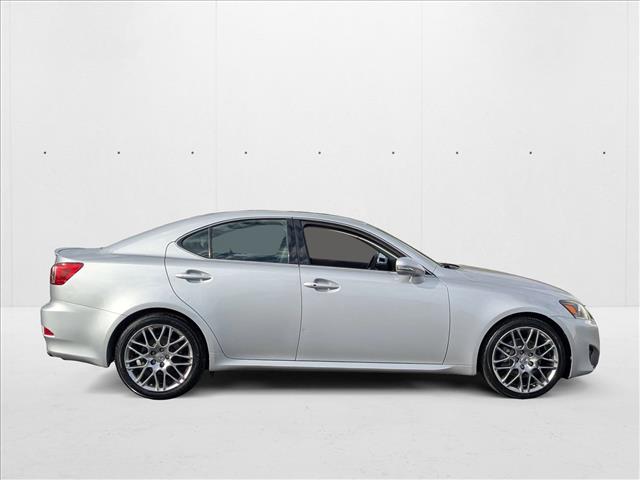 2011 Lexus IS 250 photo 4